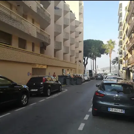 Impeccable 3 Pièces Avec Balcons, La à 50m Juan Les Pins Proche Cannes * Antibes