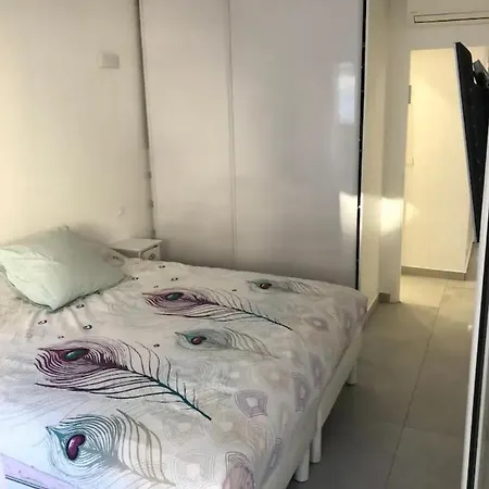 Impeccable 3 Pieces Avec Balcons, La A 50m Juan Les Pins Proche Cannes * Antibes