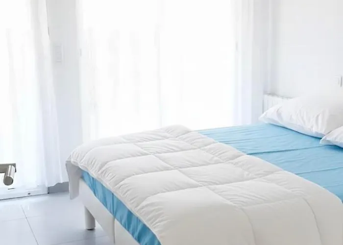 Impeccable 3 Pieces Avec Balcons, La A 50m Juan Les Pins Proche Cannes * Antibes